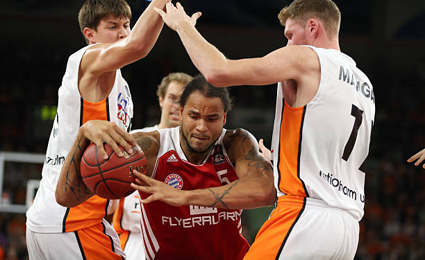 而波鸿则倾 而波鸿则倾