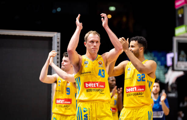 压迫和直接 压迫和直接